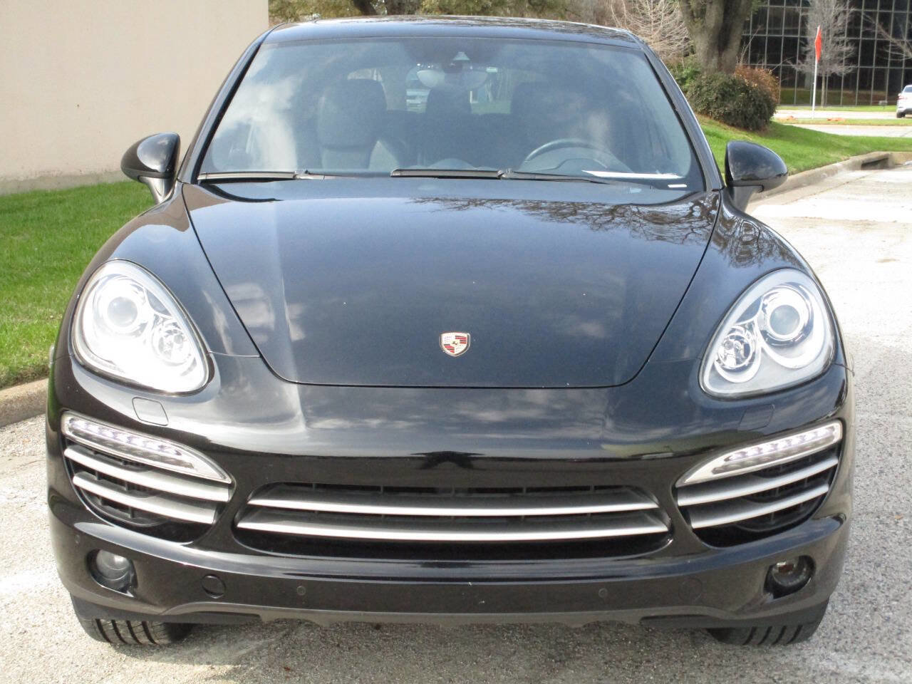 Used 2014 Porsche Cayenne Diesel Platinum Edition image 5