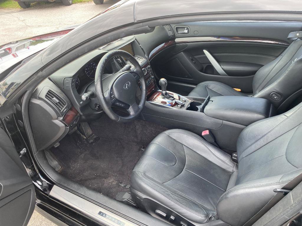Used 2010 INFINITI G37 Convertible w/ Premium Pkg RWD image 12