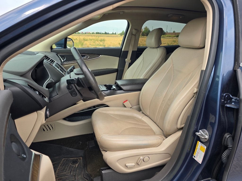 Used 2019 Lincoln Nautilus Reserve w/ Cargo Utility Package AWD/4WD image 13