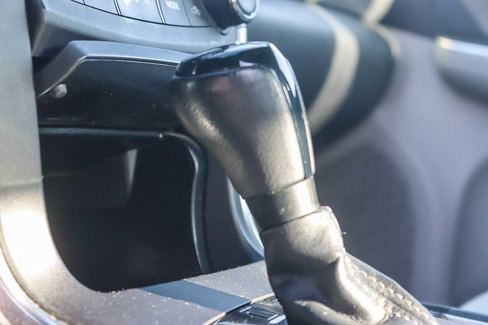 Used 2015 Toyota Camry XSE image 22