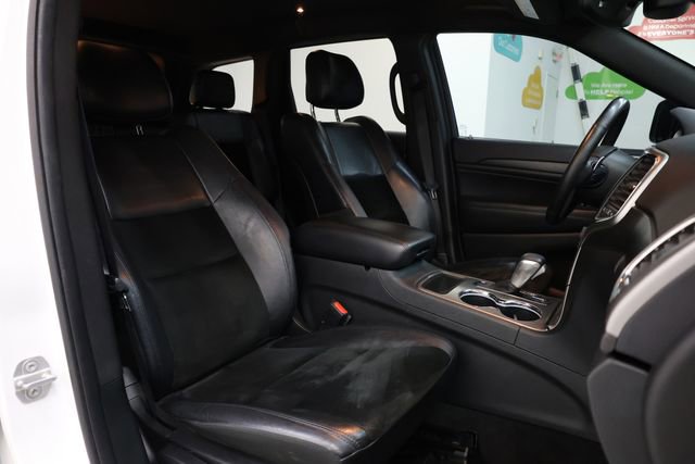 Used 2017 Jeep Grand Cherokee Altitude image 11