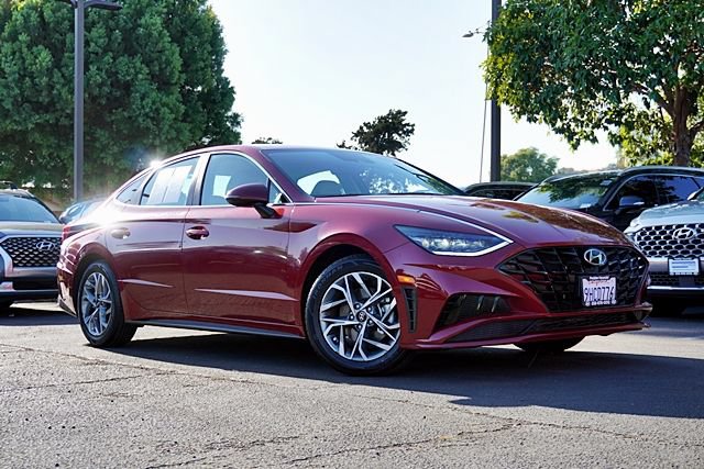 Certified 2023 Hyundai Sonata SEL FWD image 2