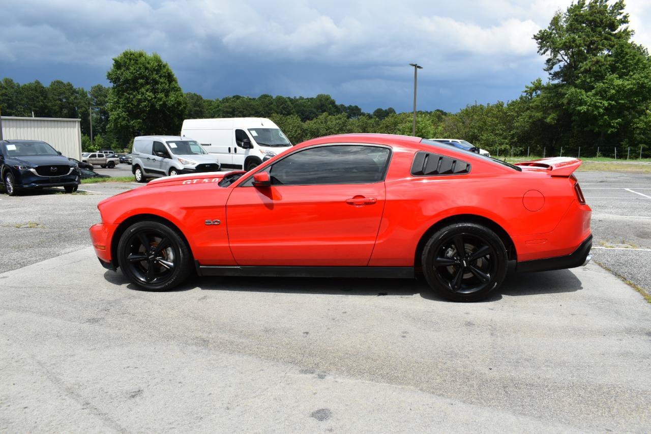 Used 2011 Ford Mustang GT RWD image 9