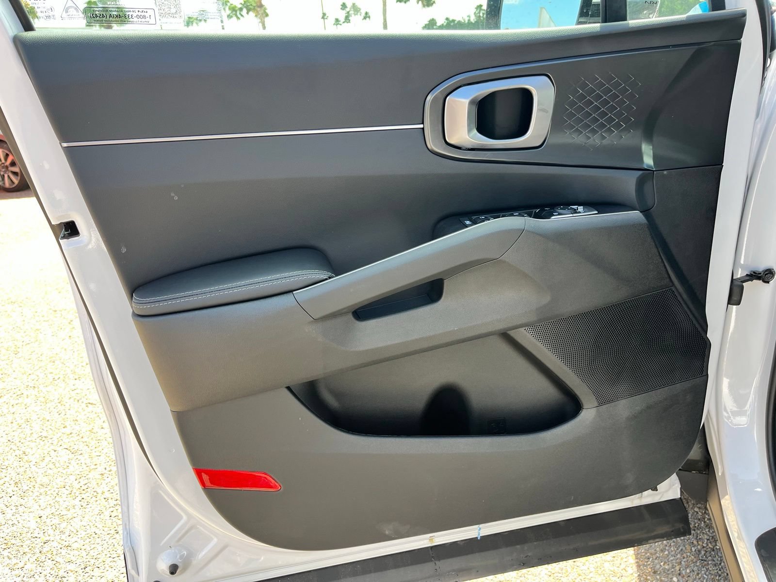 New 2026 Kia Sorento S w/ S Panoramic Sunroof Package FWD image 16