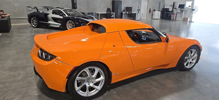 Used 2010 Tesla Roadster Sport RWD image 25