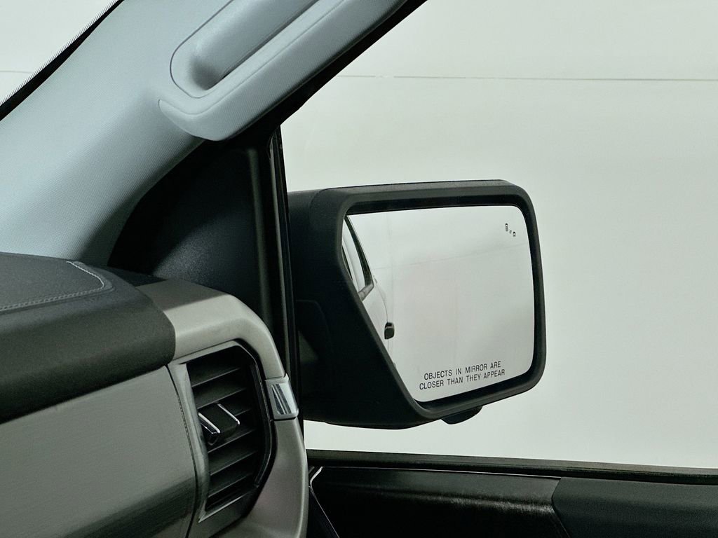 Used 2023 Ford F150 Lightning XLT image 24