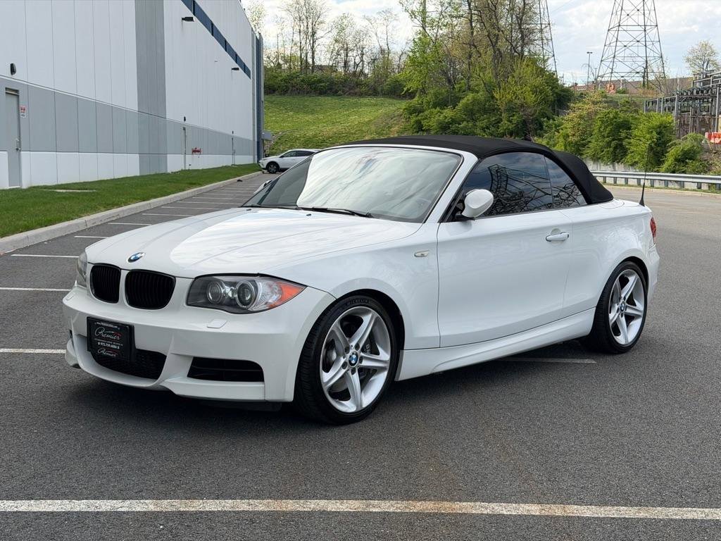 Used 2009 BMW 135i Convertible RWD image 9