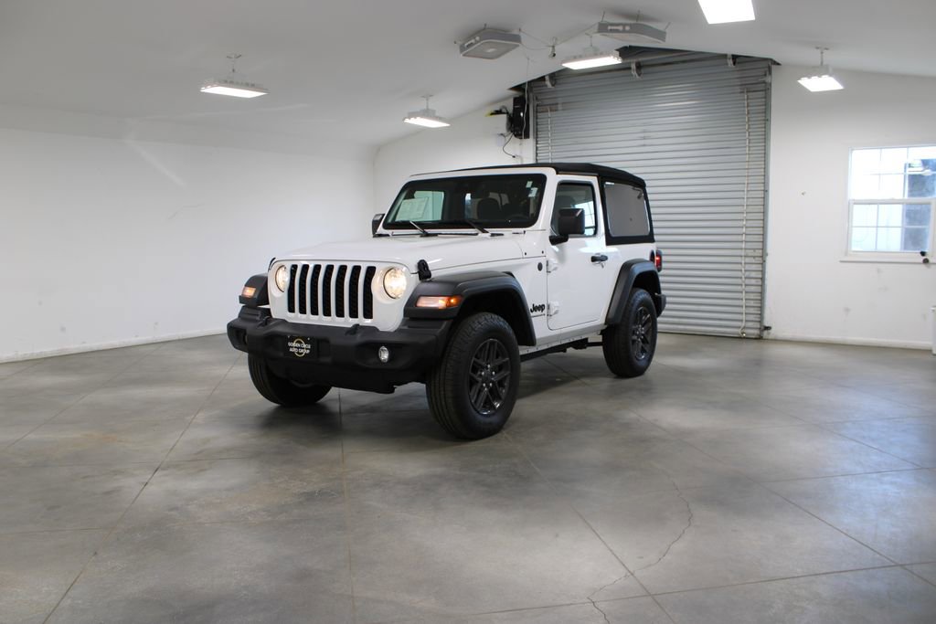 Used 2024 Jeep Wrangler Sport S image 4