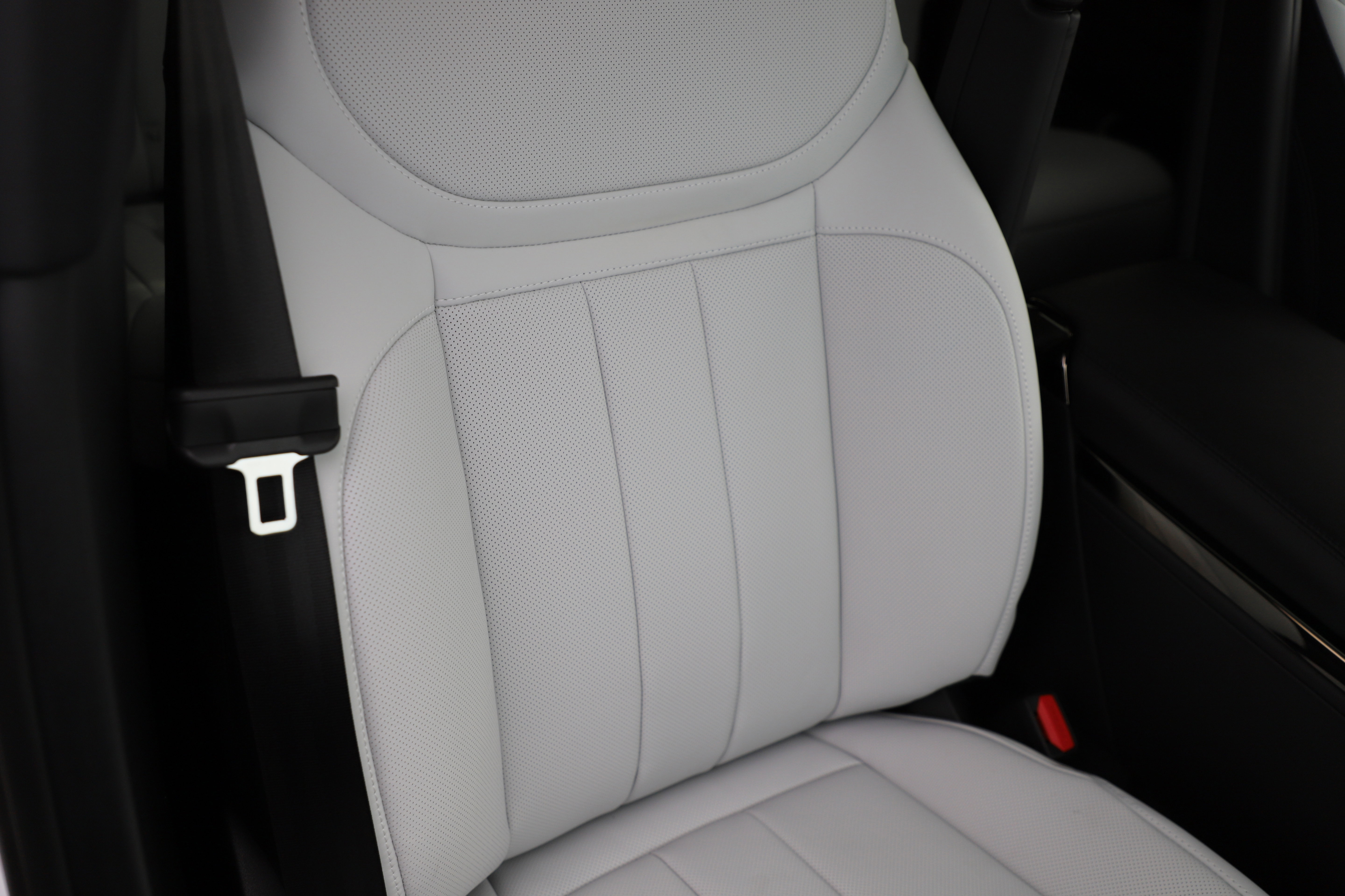 New 2026 Land Rover Range Rover Sport Dynamic SE image 13