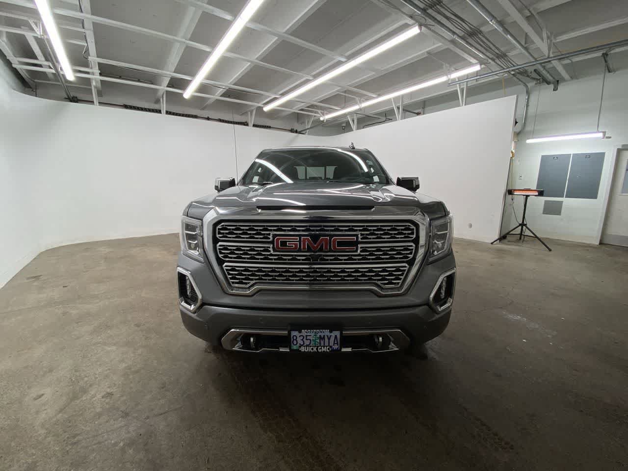 Used 2021 GMC Sierra 1500 Denali w/ Technology Package AWD/4WD image 9
