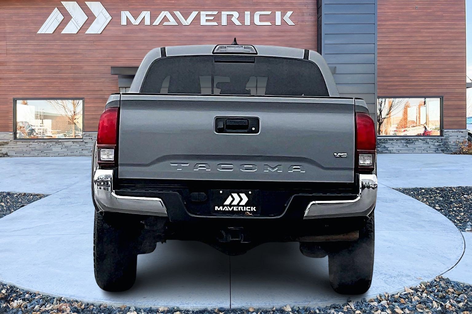 Used 2019 Toyota Tacoma TRD Off-Road image 6