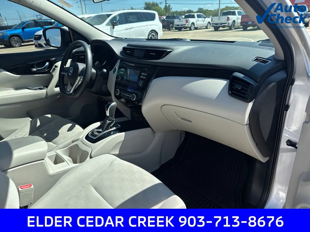 Used 2018 Nissan Rogue Sport SV FWD image 29