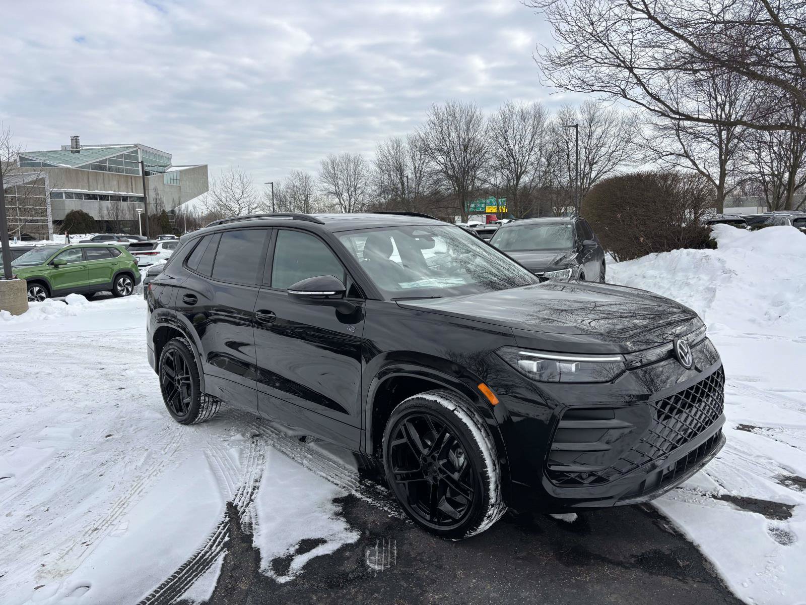 New 2026 Volkswagen Tiguan SE R-Line