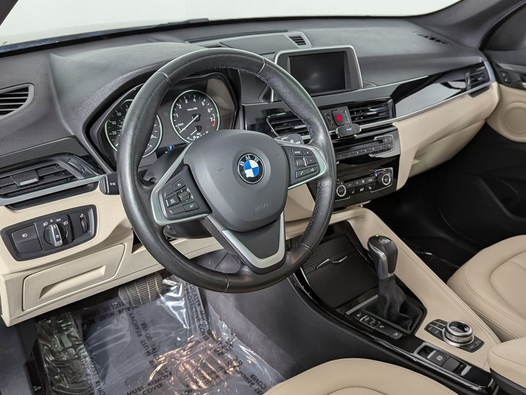 Used 2017 BMW X1 xDrive28i image 16