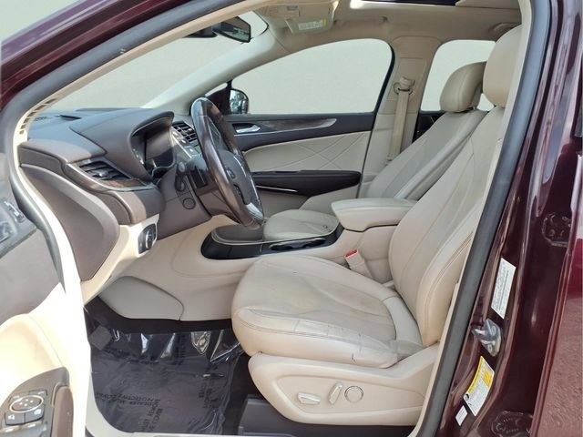 Used 2019 Lincoln MKC Reserve w/ MKC Climate Package AWD/4WD image 17