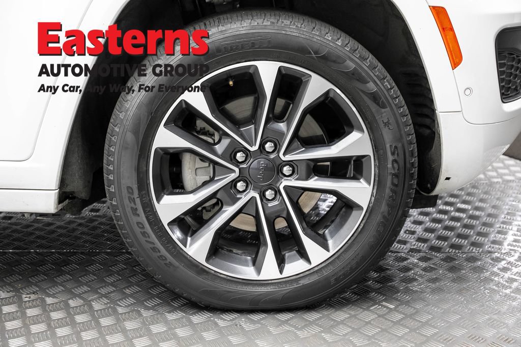 Used 2022 Jeep Grand Cherokee Overland AWD/4WD image 35