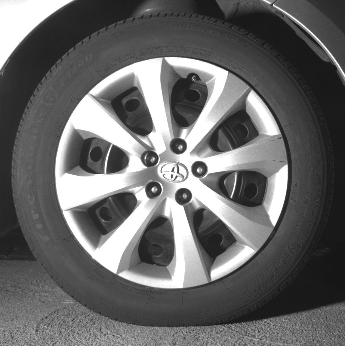 Used 2025 Toyota Corolla LE FWD image 13