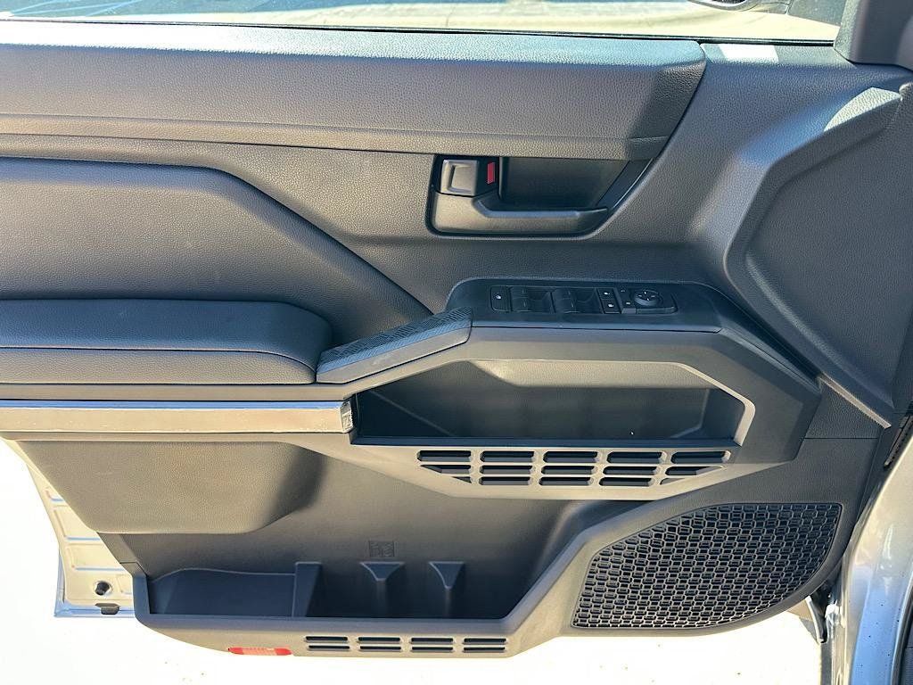 New 2026 Toyota Tacoma SR5 AWD/4WD image 10