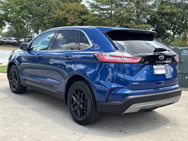 Used 2024 Ford Edge SEL AWD/4WD image 9