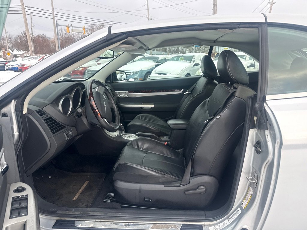 Used 2009 Chrysler Sebring Limited image 9