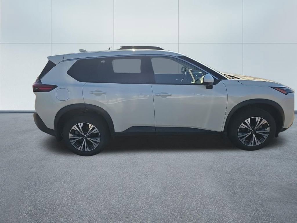 Used 2021 Nissan Rogue SV image 8