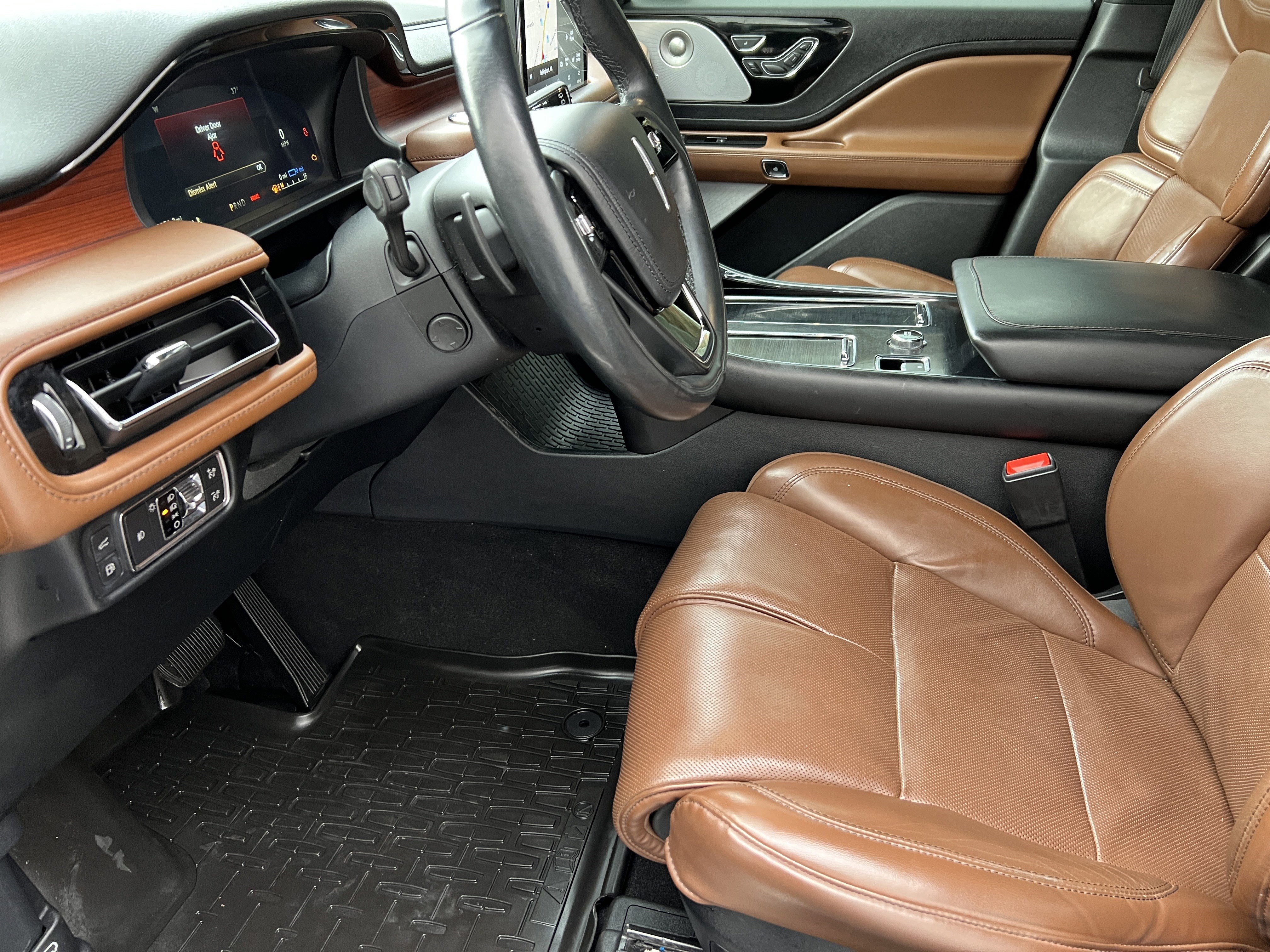 Used 2021 Lincoln Aviator Grand Touring w/ Equipment Group 302A image 14