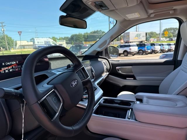 New 2027 Ford Expedition Max Platinum w/ Platinum Ultimate Package AWD/4WD image 27
