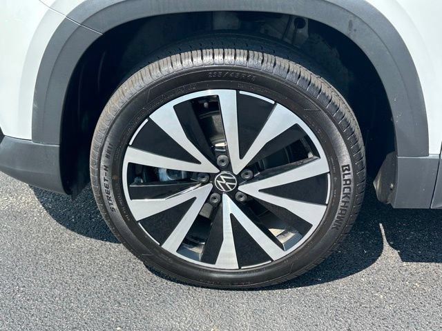 Used 2022 Volkswagen Taos SE AWD/4WD image 8