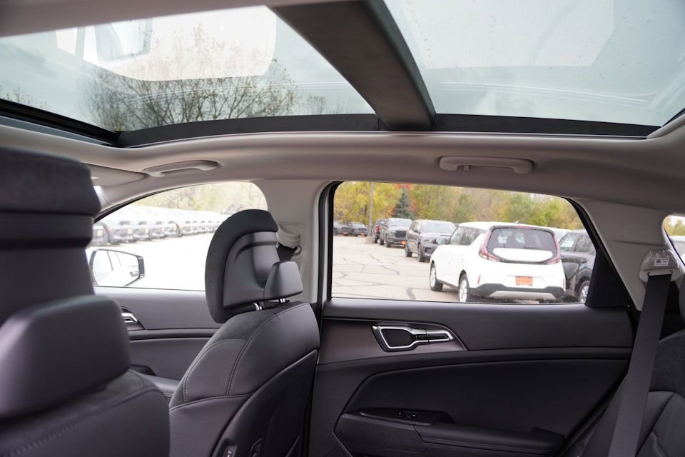 New 2026 Kia Sportage SX Prestige image 12