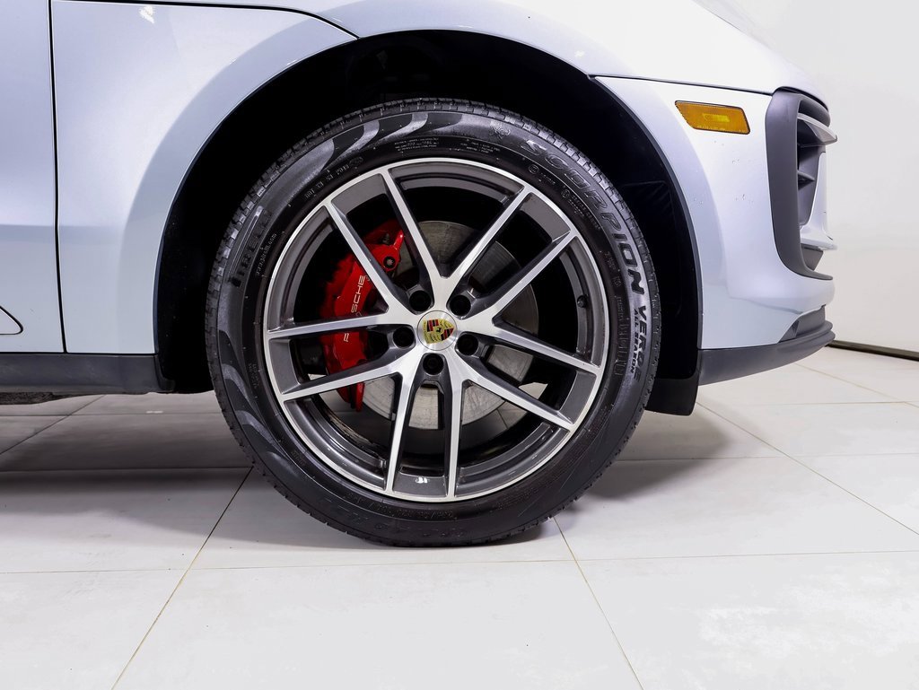 Certified 2023 Porsche Macan S w/ Premium Package Plus image 21