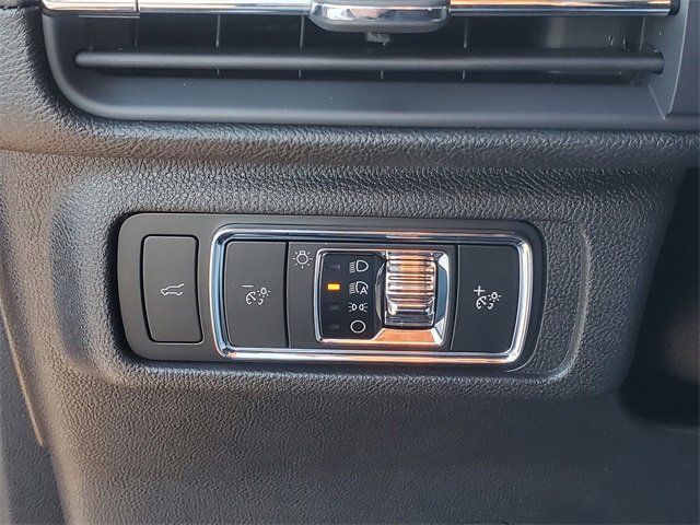 Certified 2024 Lincoln Corsair AWD w/ Equipment Group 101A image 11