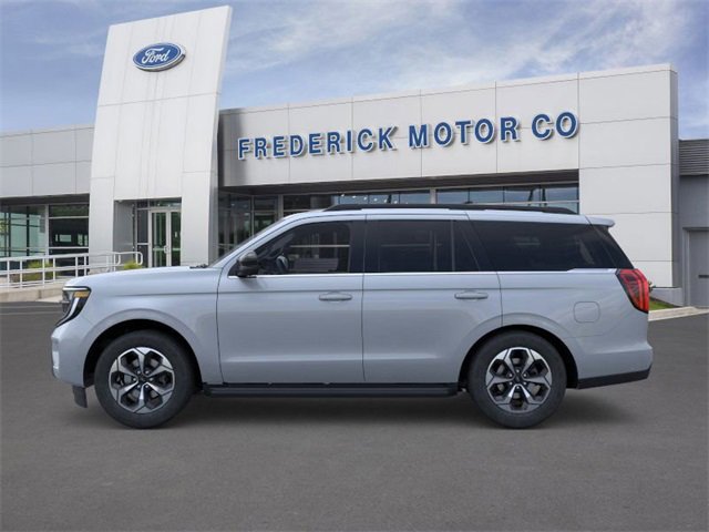 New 2026 Ford Expedition Active image 3