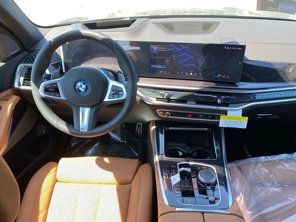 New 2026 BMW X5 xDrive50e w/ M Sport Package AWD/4WD image 9