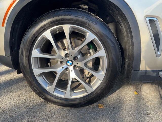 Used 2019 BMW X5 xDrive40i w/ Premium Package 2 image 30