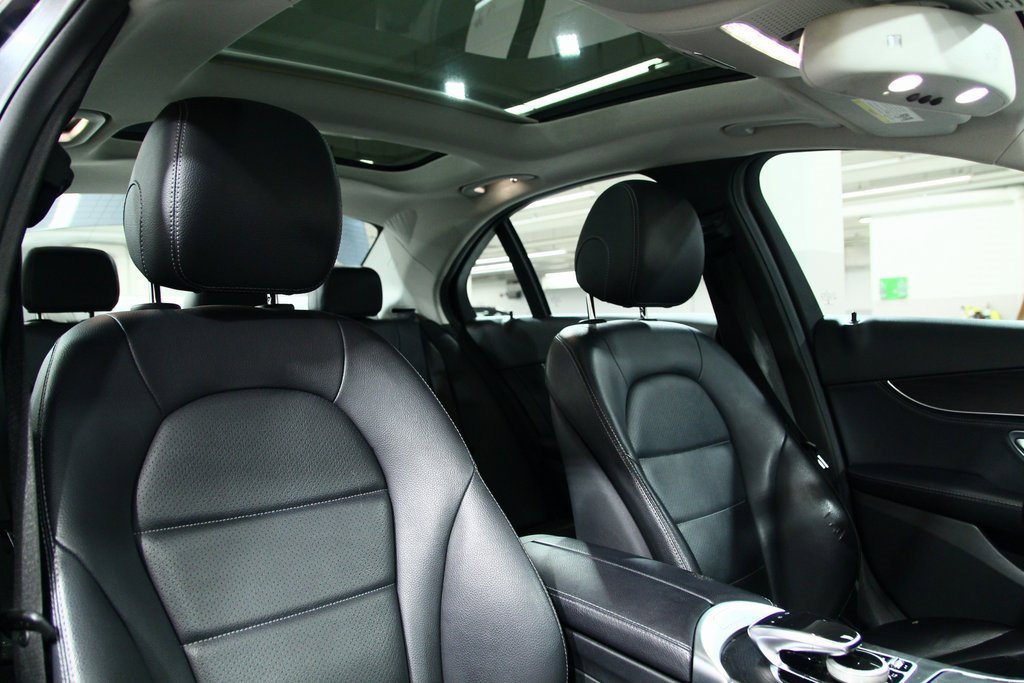 Used 2015 Mercedes-Benz C 300 4MATIC Sedan image 25