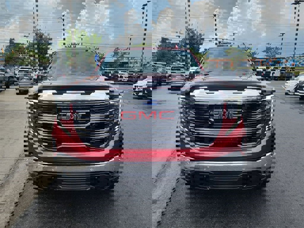 Certified 2022 GMC Sierra 1500 SLT w/ SLT Premium Plus Package image 3