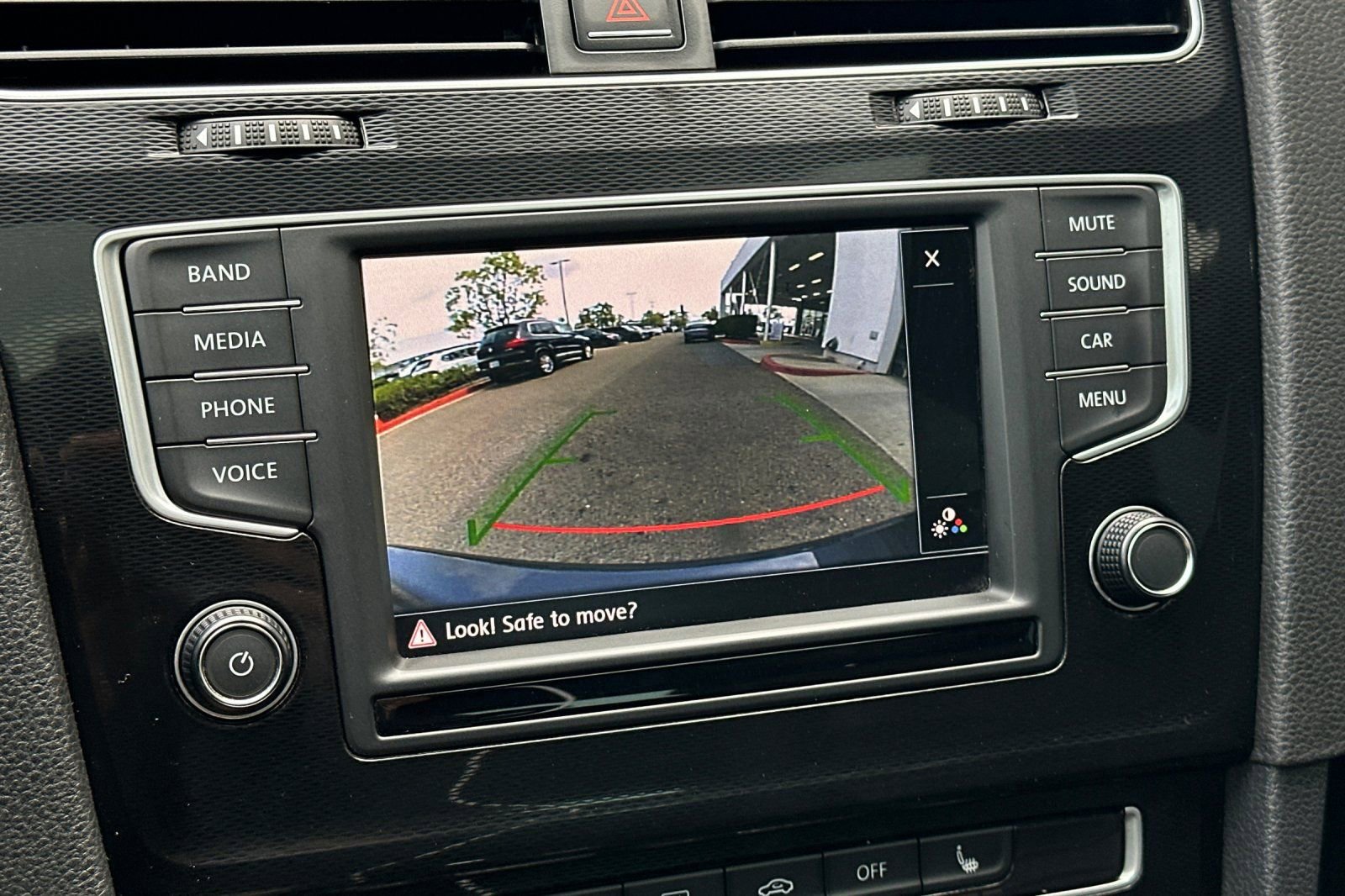 Used 2016 Volkswagen GTI SE w/ Lighting Package (SEL) FWD image 19
