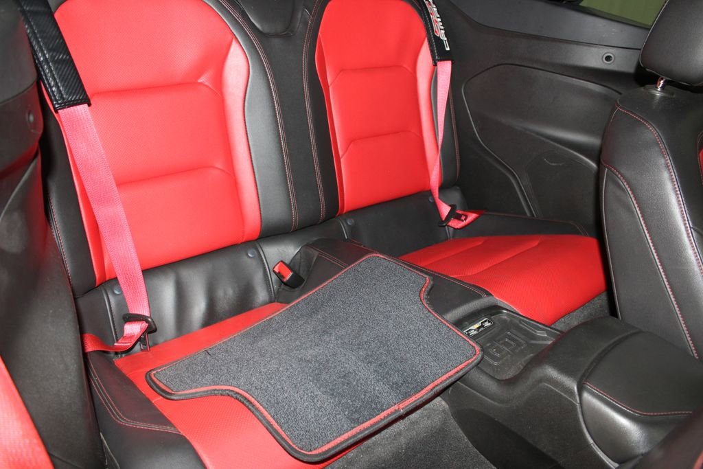 Used 2021 Chevrolet Camaro SS RWD image 27