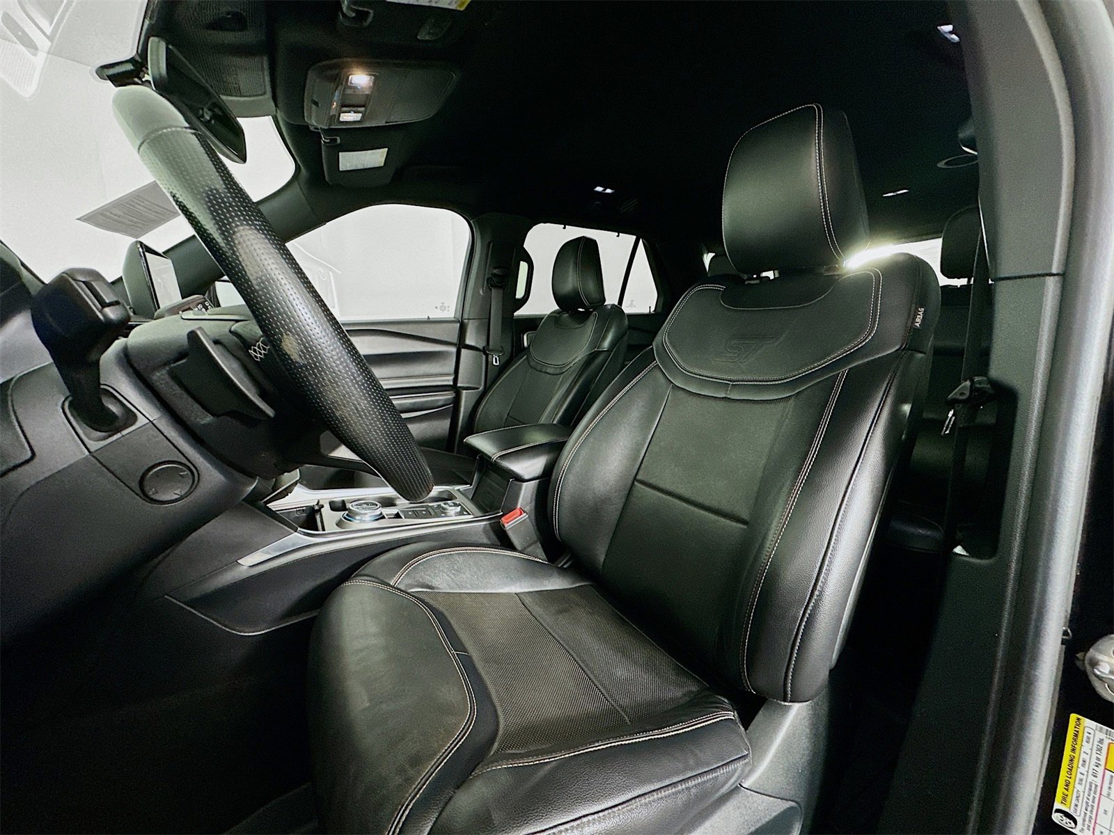 Used 2020 Ford Explorer ST w/ Premium Technology Package image 21