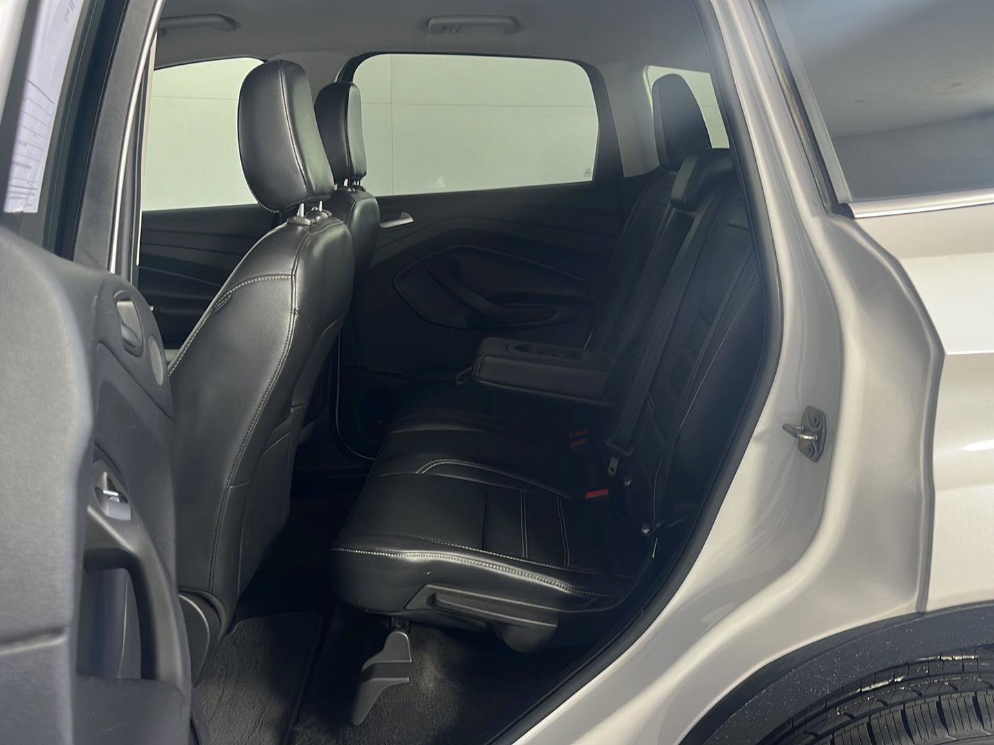 Used 2019 Ford Escape Titanium AWD/4WD image 12