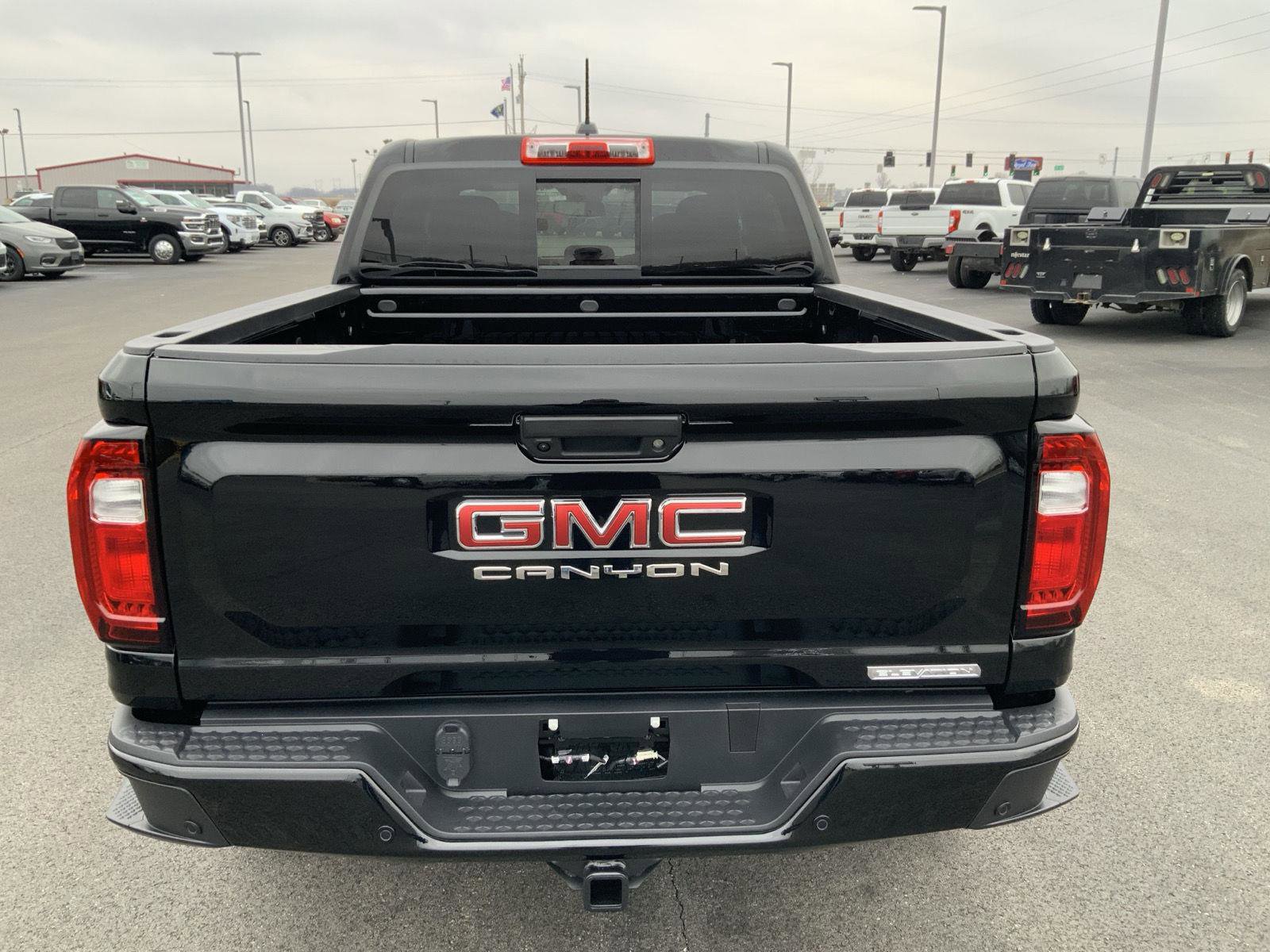 New 2026 GMC Canyon Elevation w/ Convenience Package image 12