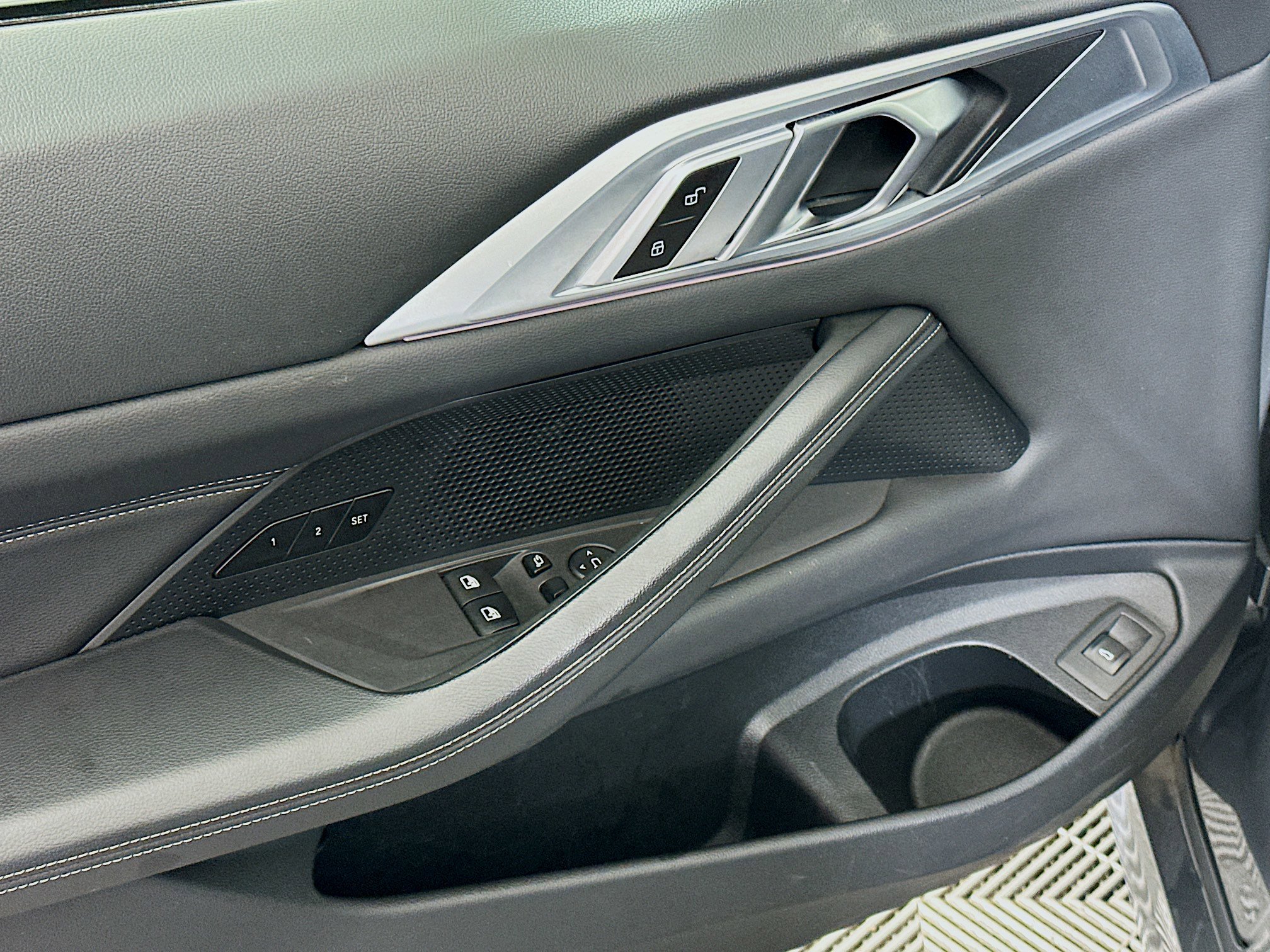 Used 2025 BMW 430i Coupe w/ Premium Package RWD image 15