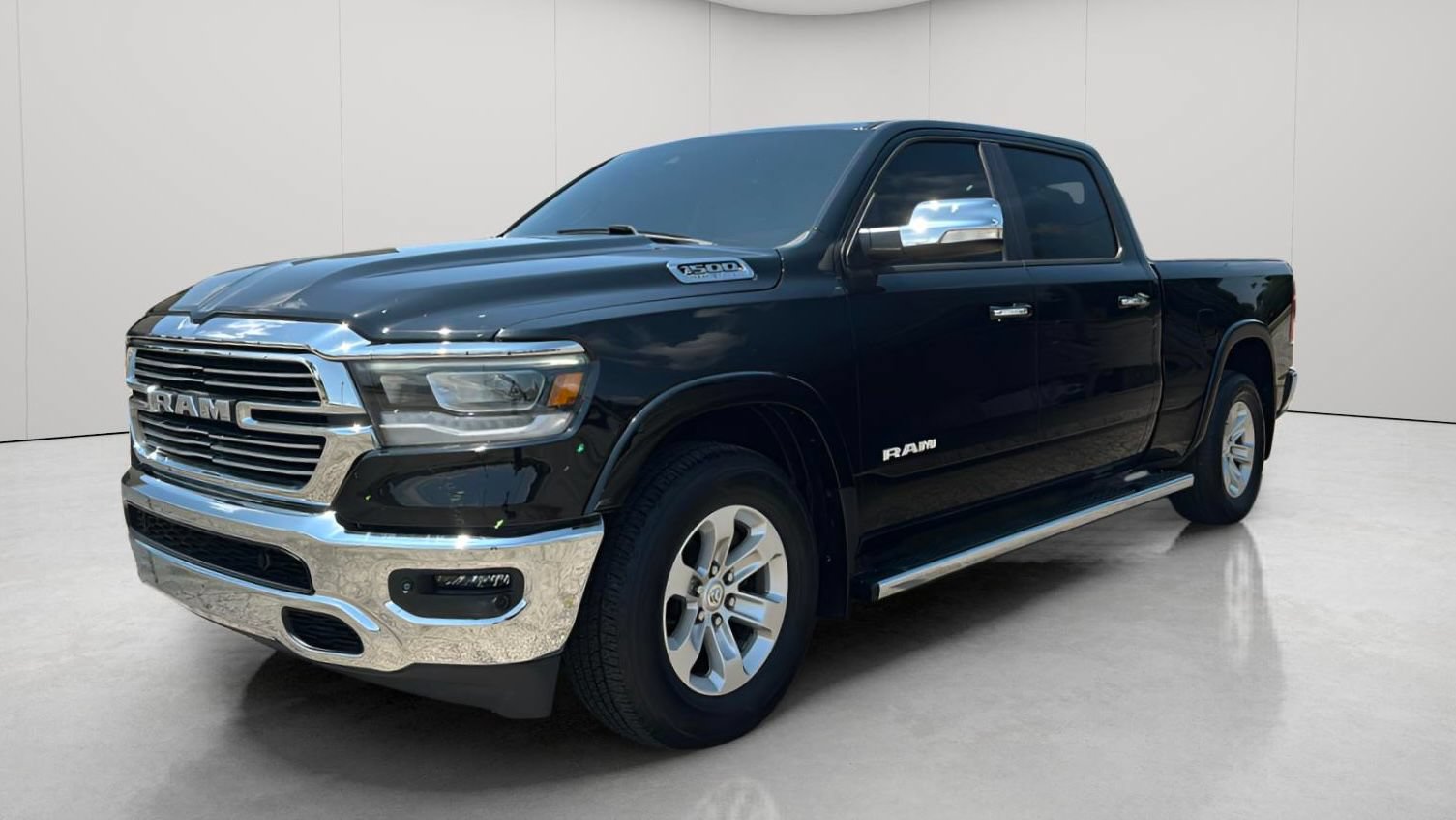 Used 2022 RAM 1500 Laramie AWD/4WD image 10