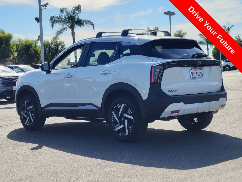 Used 2026 Nissan Kicks SV w/ SV Premium Package FWD image 3