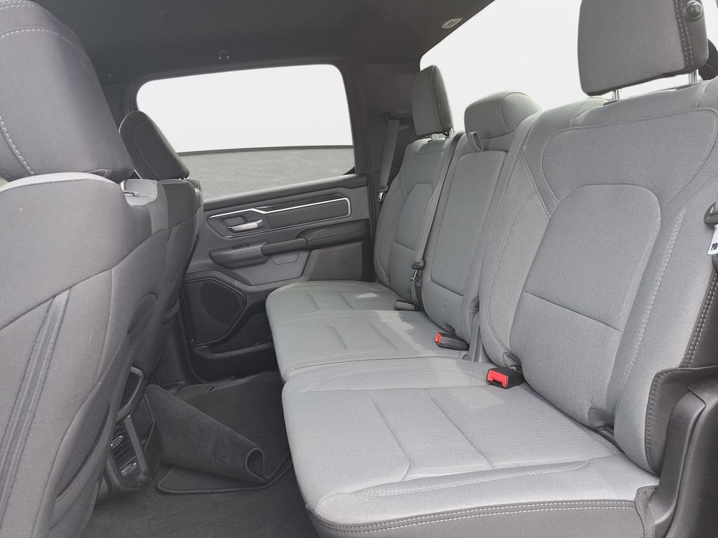 Used 2022 RAM 1500 Big Horn AWD/4WD image 14