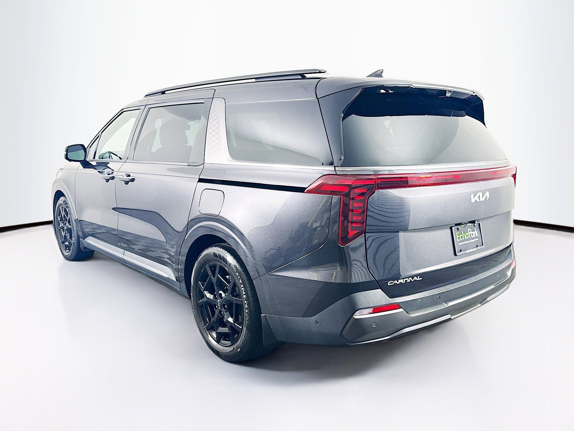 Used 2025 Kia Carnival SX Prestige image 5