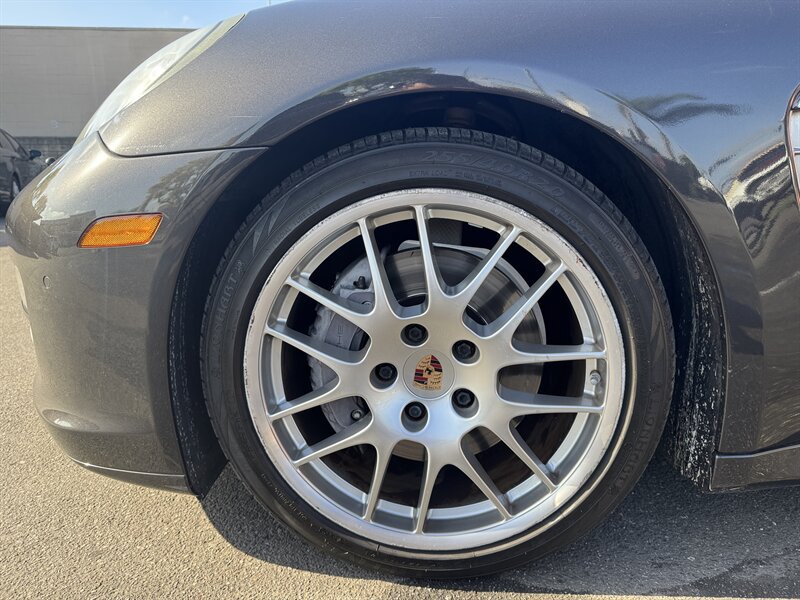 Used 2013 Porsche Panamera image 8
