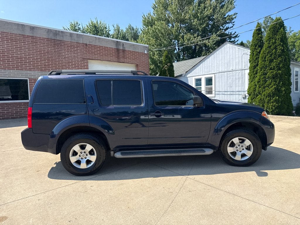 Used 2008 Nissan Pathfinder S AWD/4WD image 4