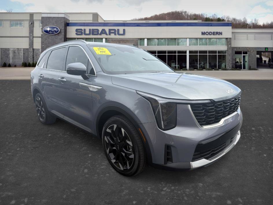 Used 2025 Kia Sorento EX image 3