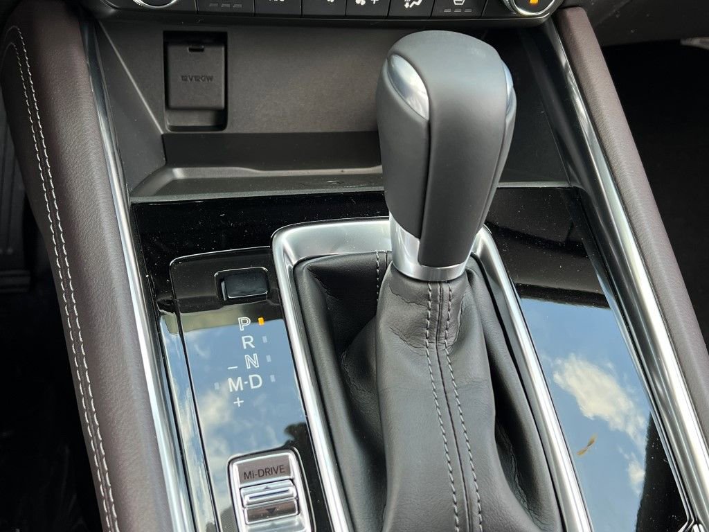 New 2025 MAZDA CX-5 Signature image 22